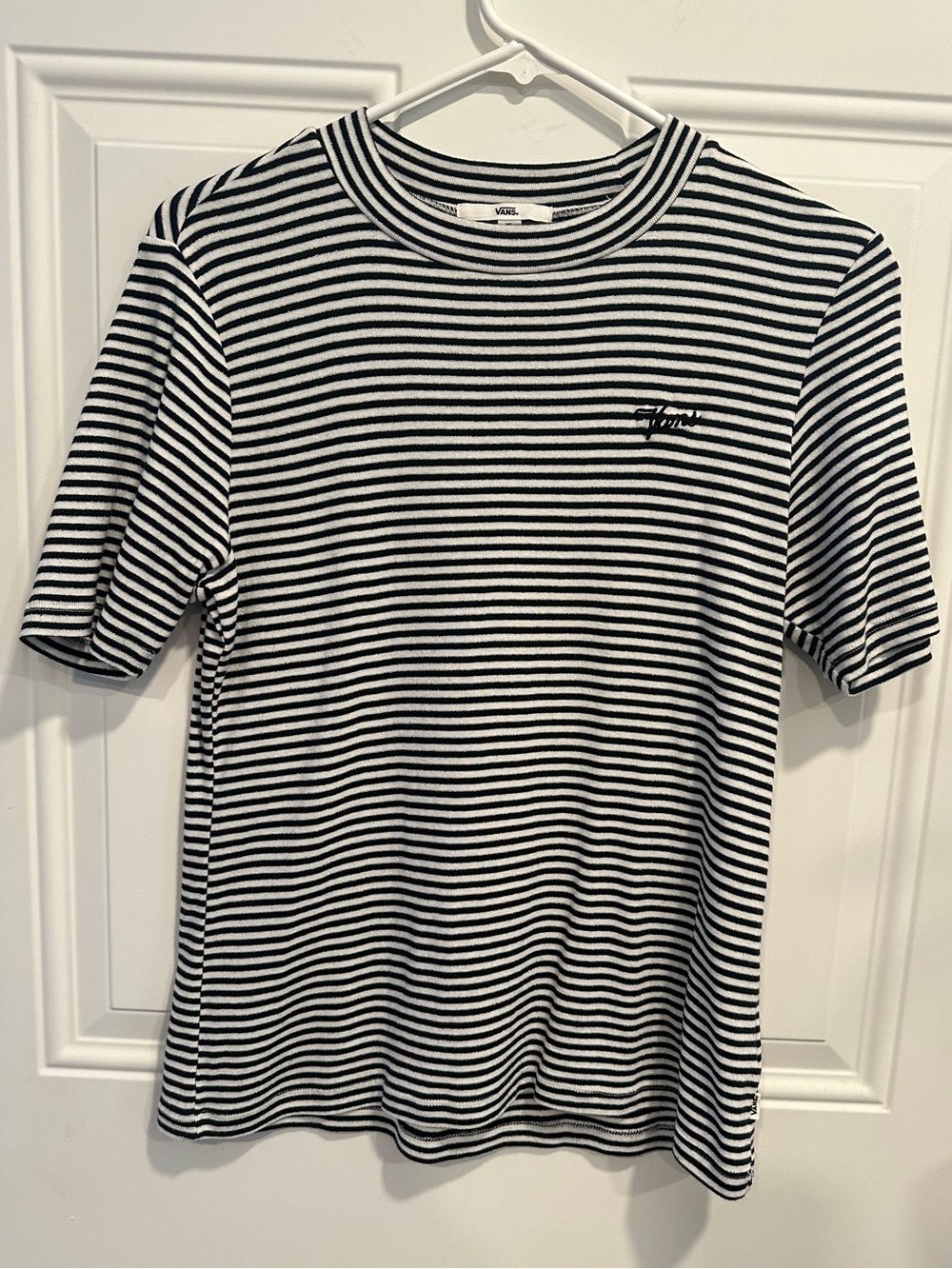 Vans women’s Shine On Black and White Striped Tee XL embroidered logo